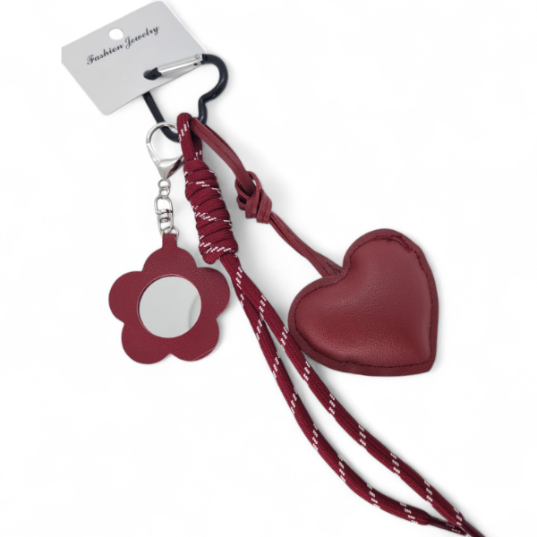 Producto - Llavero corazon inflado + nudo + espejo 2026