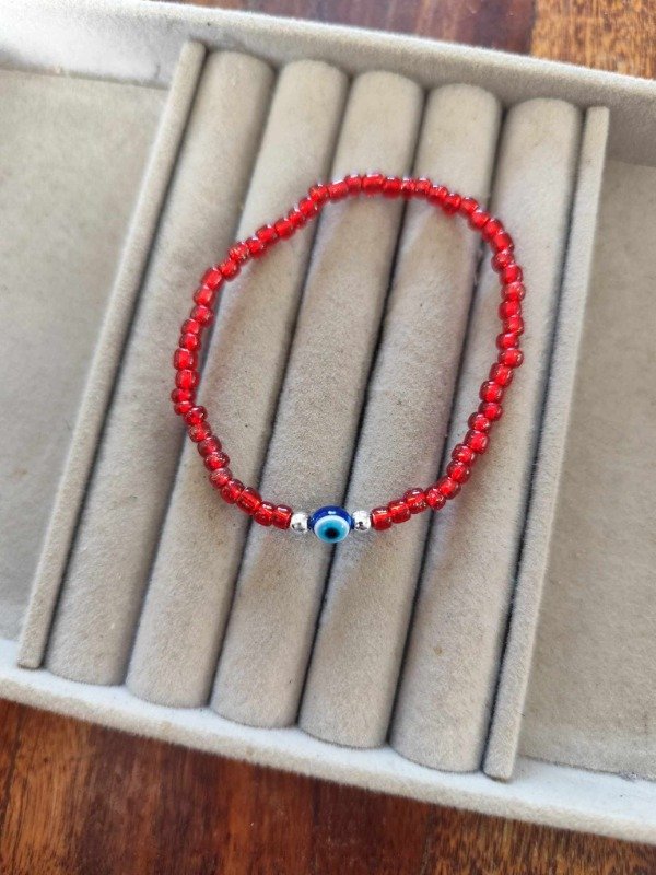 Producto - Pulsera ojo eslatizada