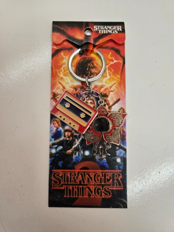 Producto - Llavero Stranger Things doble dije