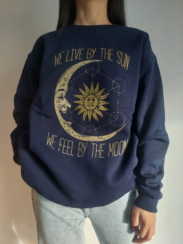 Producto - BUZO WE LIVE BY THE SUN
