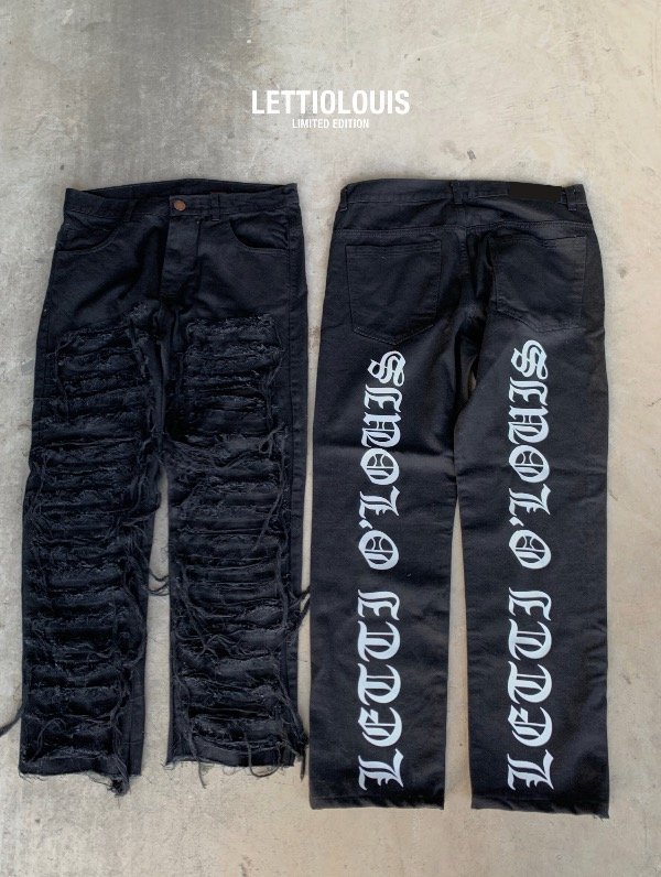 Producto - RIPPED BLACK JEANS + LOGO JEANS