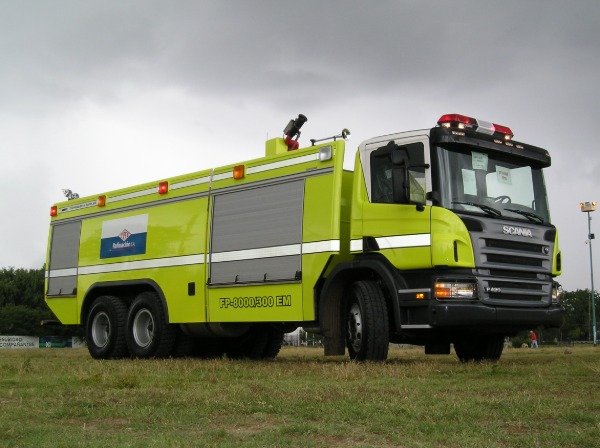Producto - Autobomba  Modelo FP 8000 300 EM  montada sobre Scania P420