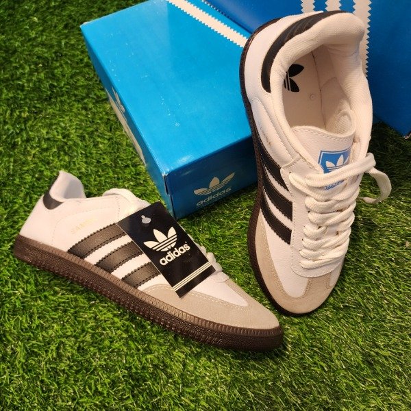 Producto - Zapatillas ADIDAS SAMBA NEGRA