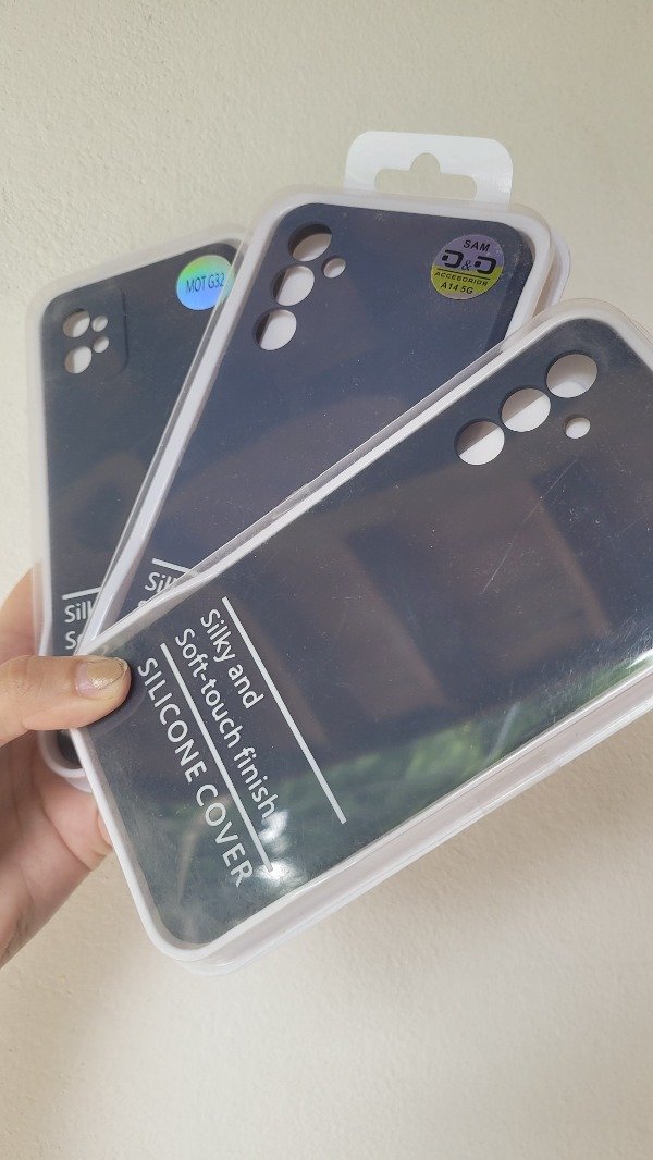 Producto - s23 ultra silicona con felpa azul