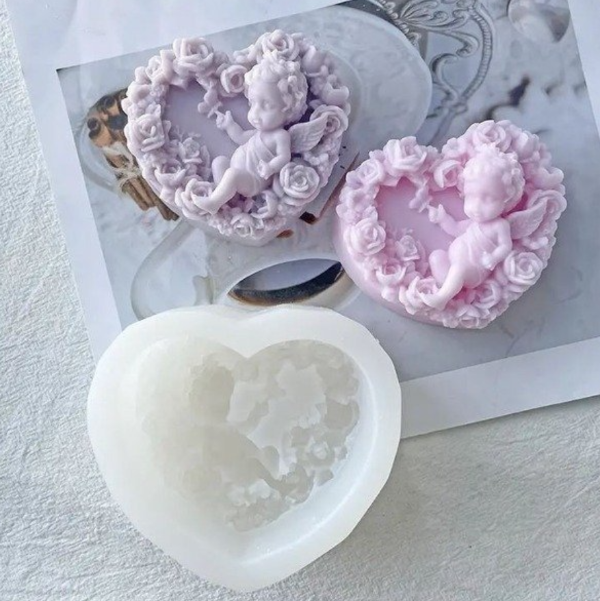 Producto - Molde resina corazon con angel y detalles rosas OUTLET