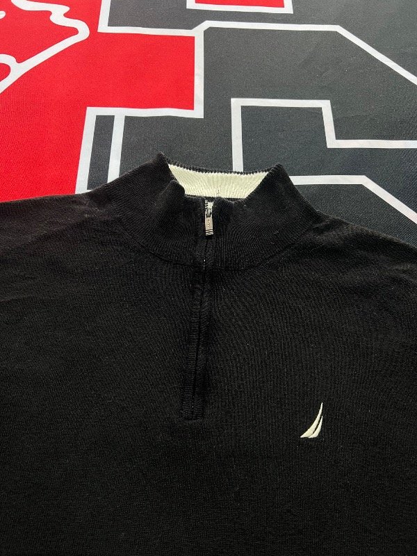 Producto - Sweater Náutica con cierre negro. Talle XL