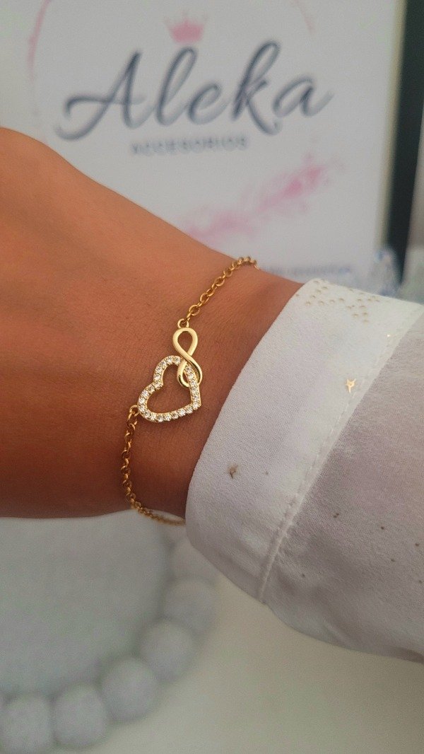 Producto - Pulsera corazón infinito de acero dorado