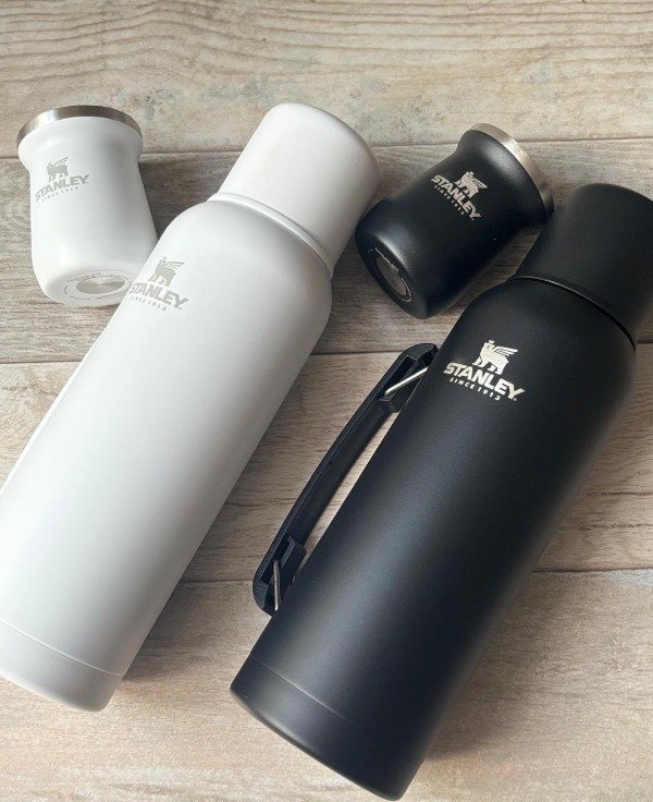 Producto - !Combo! Termo Stanley Classic Grip 1 Litro + Mate B/N