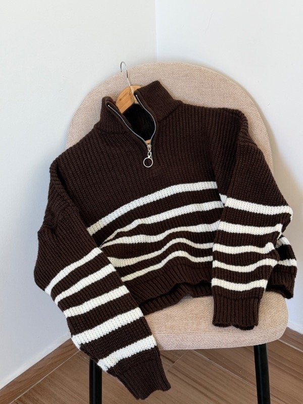 Producto - I) Sweater cierre choco
