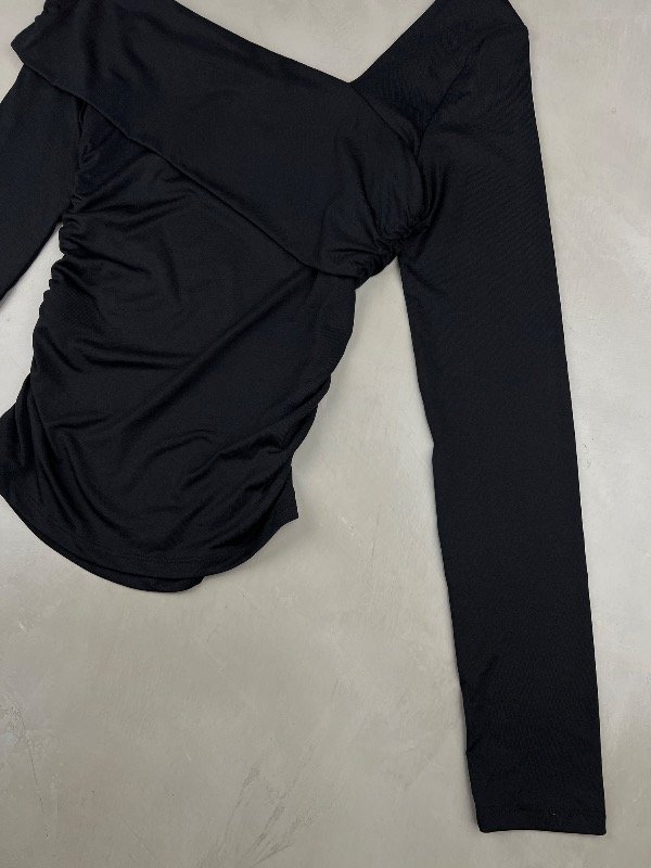 Producto - Black Asymmetric Top - 7