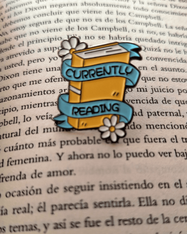 Producto - Pin "Currently Reading"
