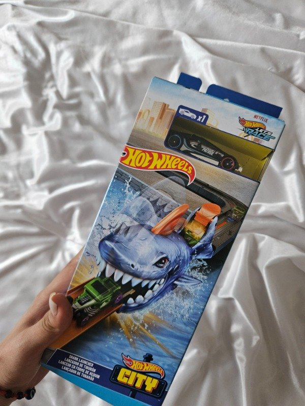 Producto - HOT WHEELS CITY LANZADOR NEMESIS BESTIAS