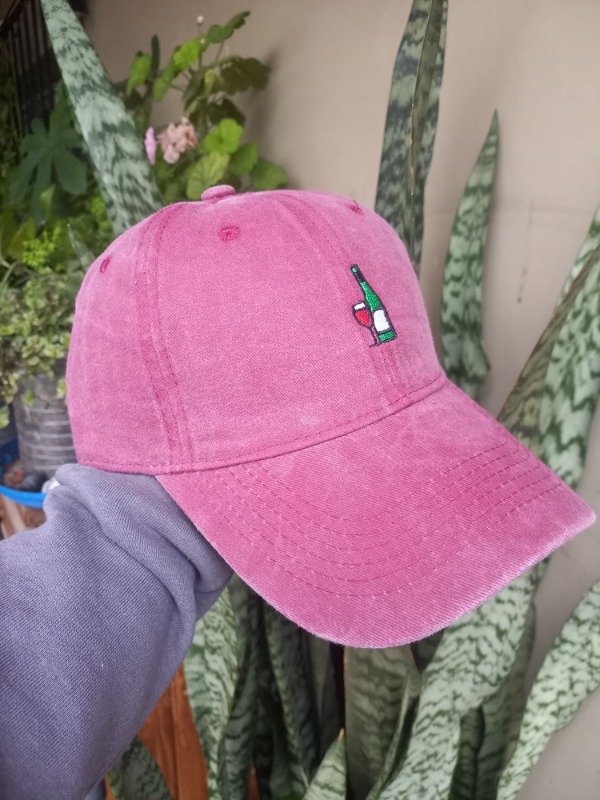 Producto - gorra "vino" (bordó)