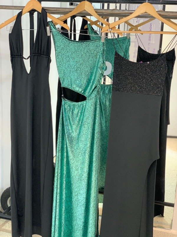 Producto - Vestidos lycra con tajo