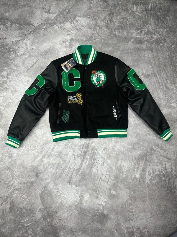 Producto - Chaqueta Celtics Negra