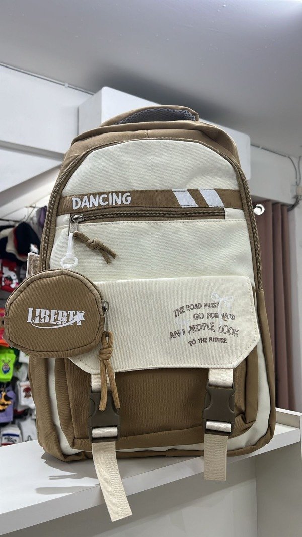 Producto - Mochila marron+ monedero