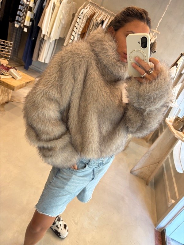 Producto - Sweater Peludo (Línea Importada)