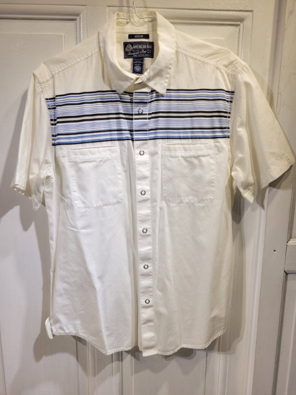 Producto - Camisa AMERICAN RAG blanca manga corta Talle M - PRECIO: 26X