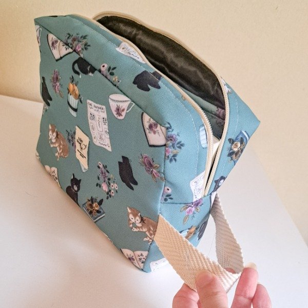 Producto - Neceser Porta Libros Gatitos Verdes IMPERMEABLE - 5