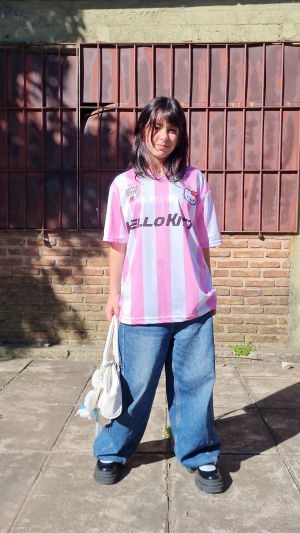 Producto - Remera hello kitty deportivo