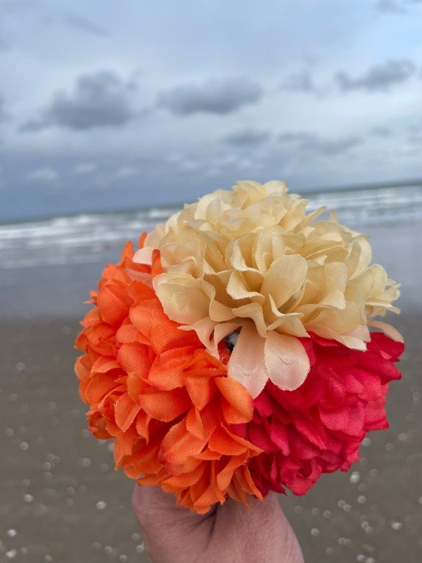 Producto - Clavel combinado rojo naranja beige