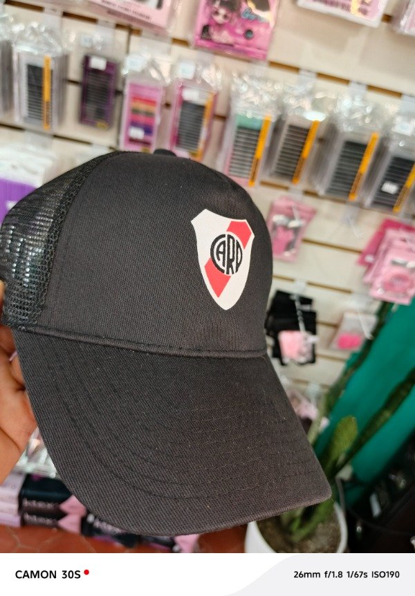 Producto - Gorra River estampada