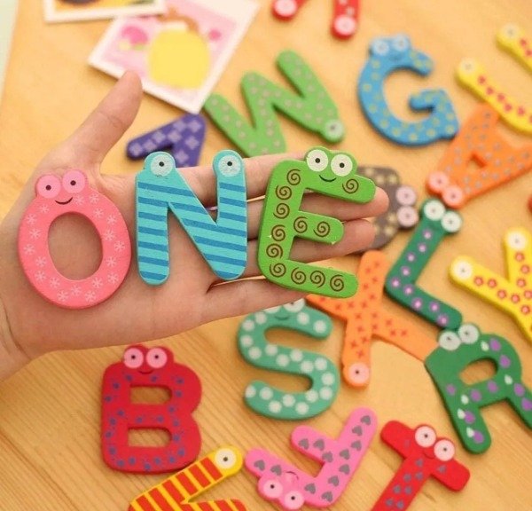 Producto - Iman ABC madera