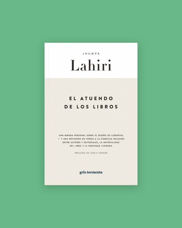 Producto - El atuendo de los libros