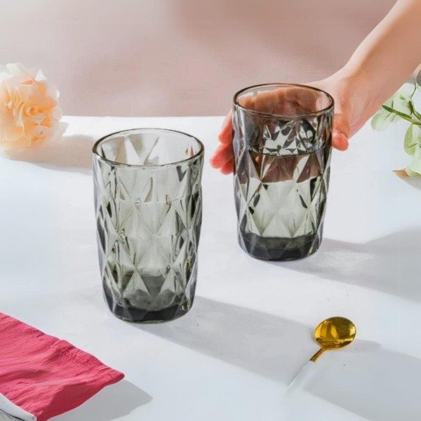 Producto - Vasos labrados de vidrio gris x6