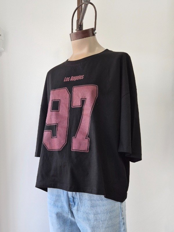 Producto - REMERA NINETY