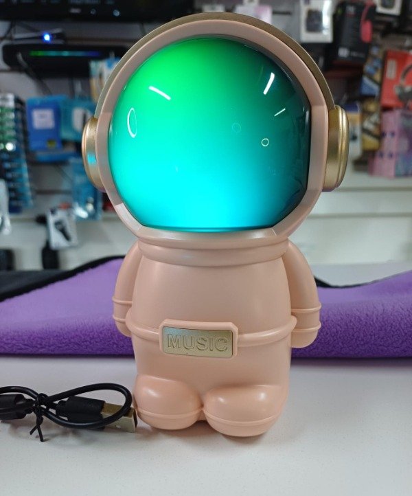 Producto - Parlante Bluetooth Astronauta