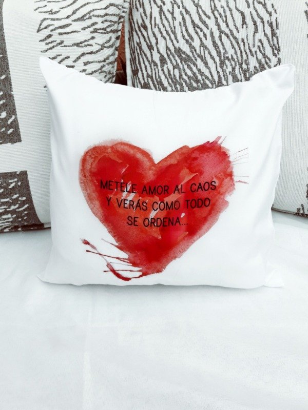 Producto - Almohada "Metele amor"