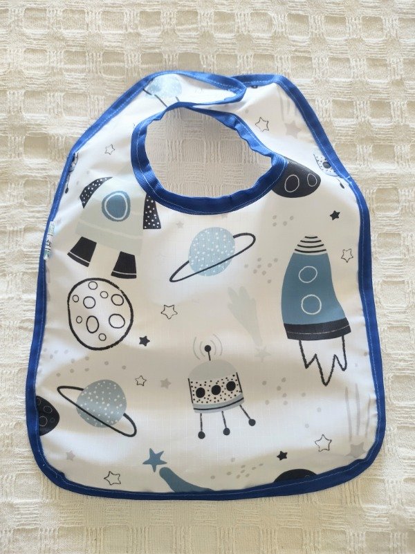 Producto - Babero Impermeable para comer Cohetes