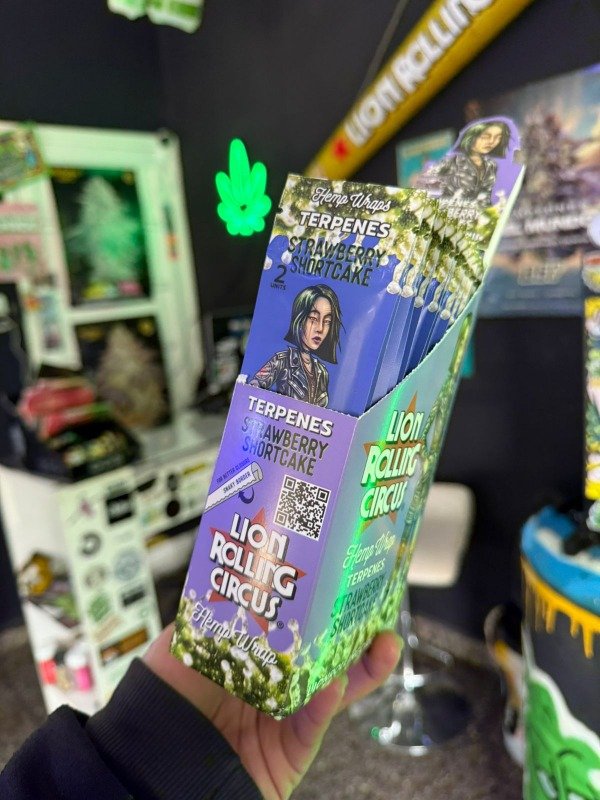 Producto - LRC BLUNT WRAPS x2 STRAWBERRY CON TERPENOS - PAPELILLOS PREMIUM