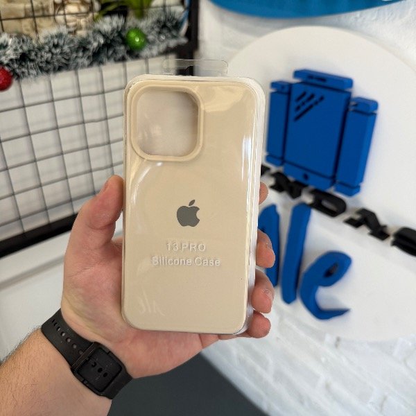 Producto - Silicone Case Crema - iPhone 13 Pro