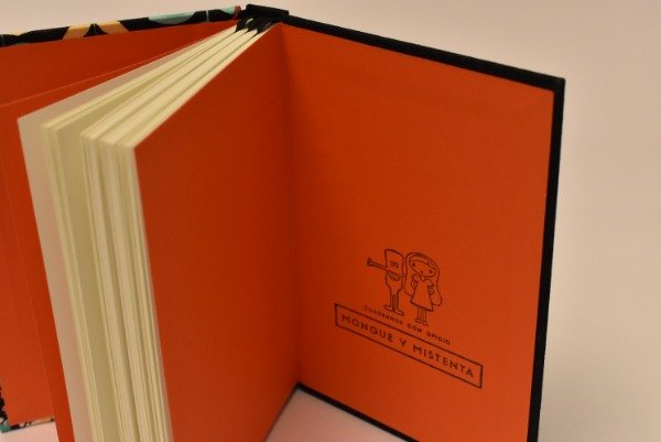 Producto - Cuaderno Flores en la Noche Oscura - 4