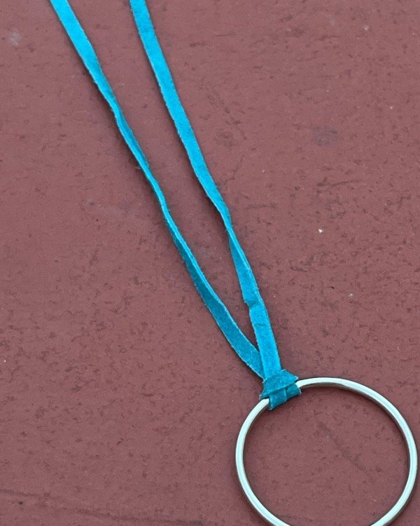 Producto - COLLAR DE GAMUZA BRANDY METALIC-VARIOS TONOS-