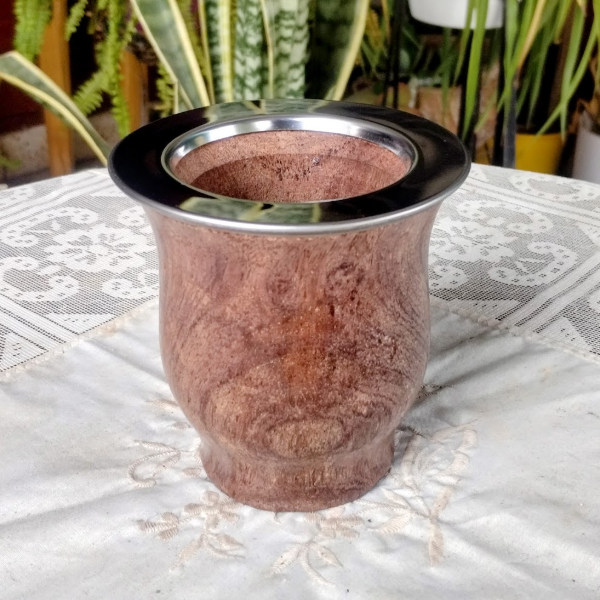 Producto - Mate camionero de algarrobo con virola de acero