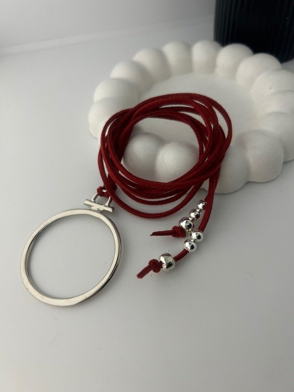 Producto - CHOCKER DE GAMUZA COLOR CHERRY 3002