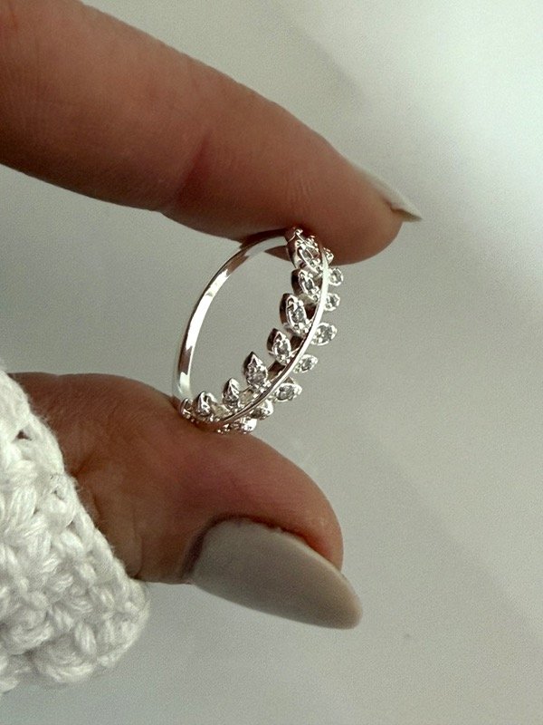 Producto - NB748 Anillo hojitas y micropave