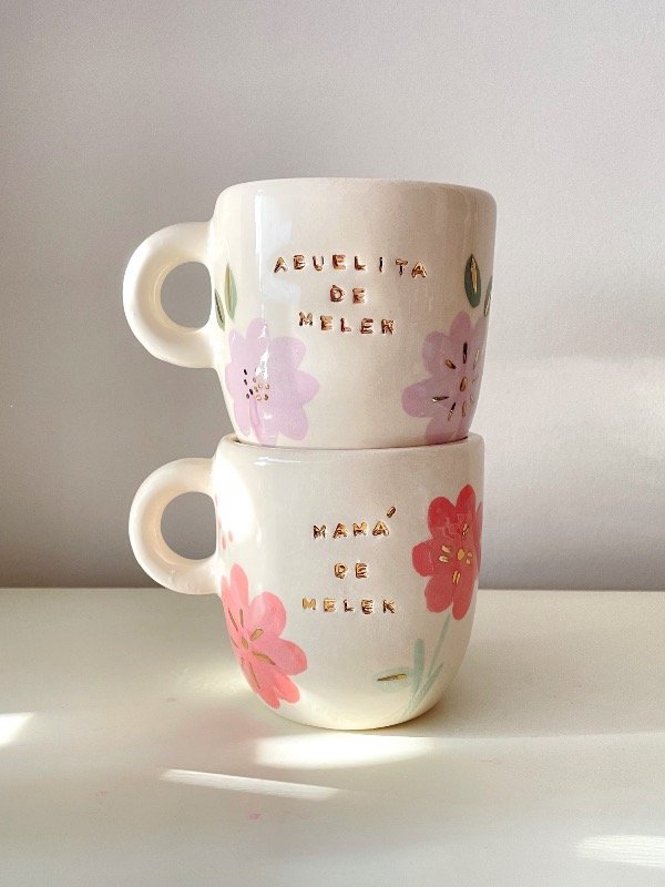 Producto - Taza con oro - 12