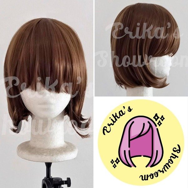 Producto - Peluca corta lacia con flequillo castaño 6