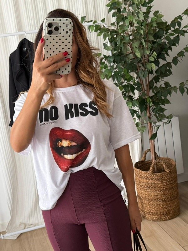 Producto - Remera NO KISS