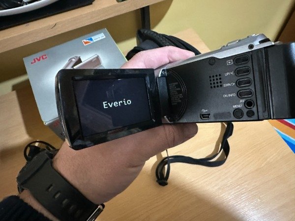 Producto - FILMADORA JVC EVERIO S CON ESTUCHE Y CAJA #12025