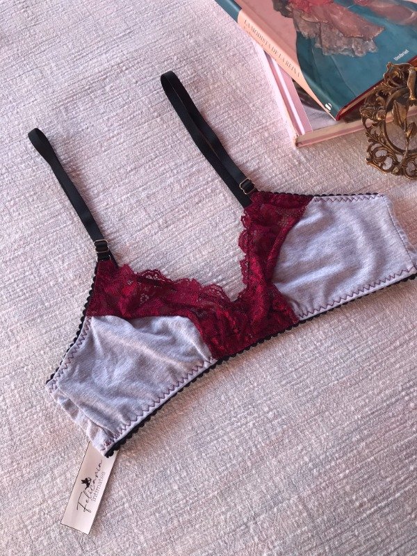 Producto - Corpiño Alpes algodón melange /puntilla bordó