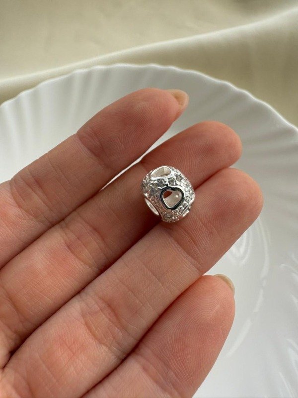Producto - CHARM Dona corazones - Acero blanco