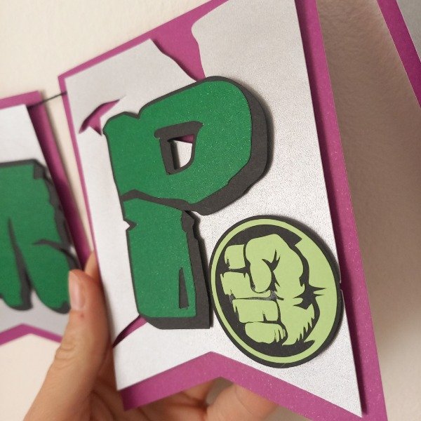 Producto - Banderín 3D Hulk