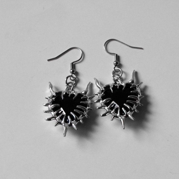 Producto - Aros Corazon con puas