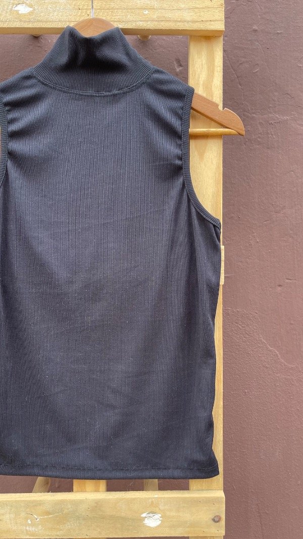 Producto - MUSCU POLERA (2 colores) - 1