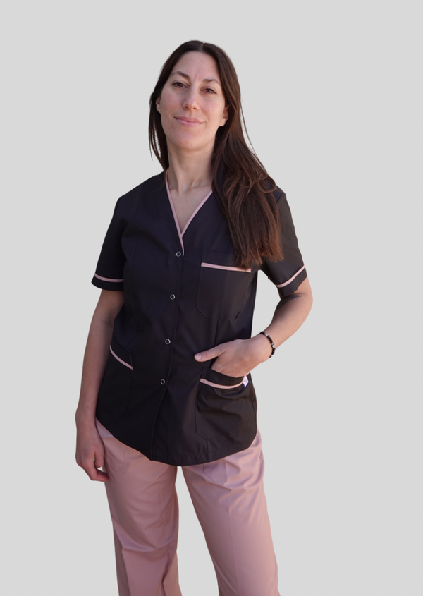 Producto - Chaqueta con broche - negra con vivo coral